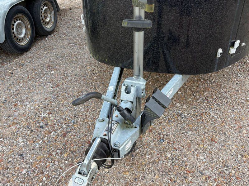 Maximus 2 Deluxe 2700 Heste Eksklusiv Humbaur Maximus 2