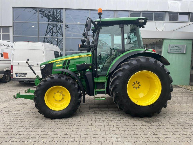 John Deere 5100R 5100 R Pflegeräder