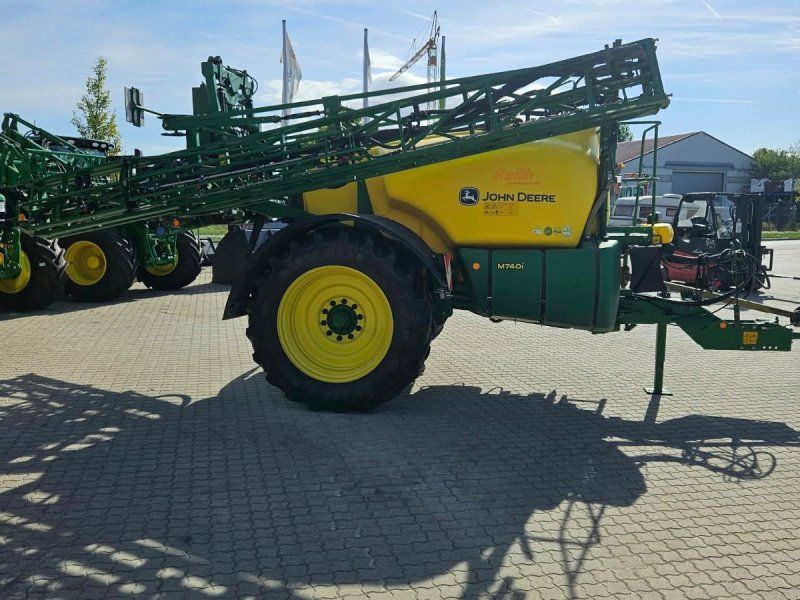 John Deere M 740i