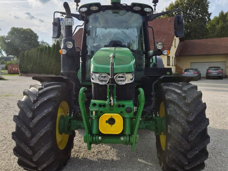 John Deere 6120M