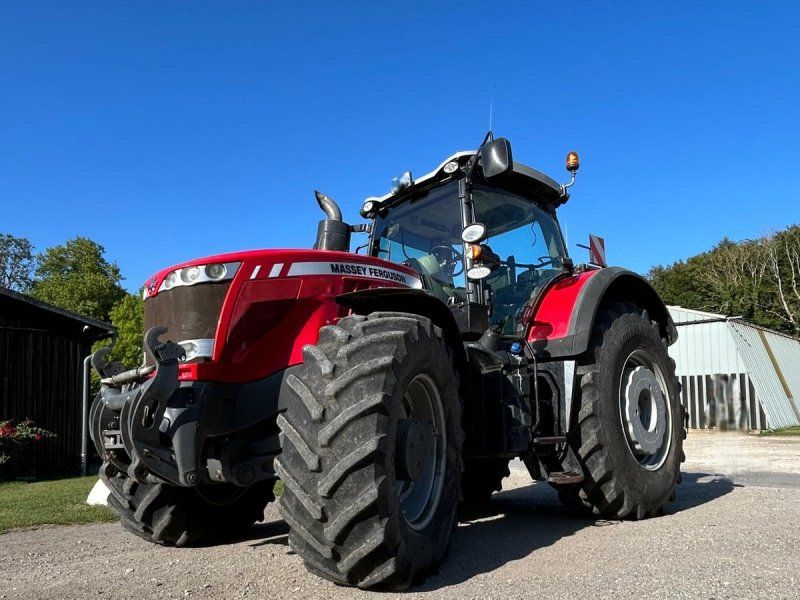 Massey Ferguson 8737 Dyna-VT Exclusive