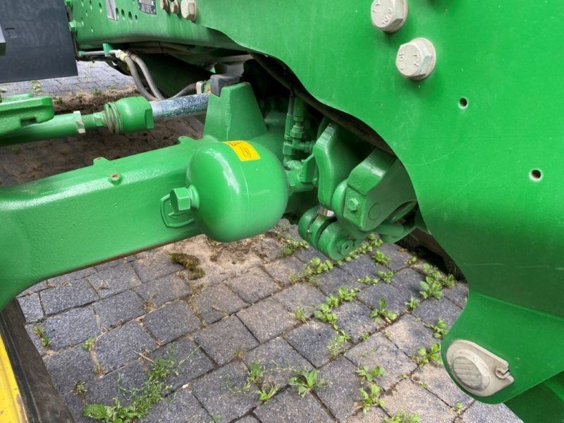 John Deere 6150M