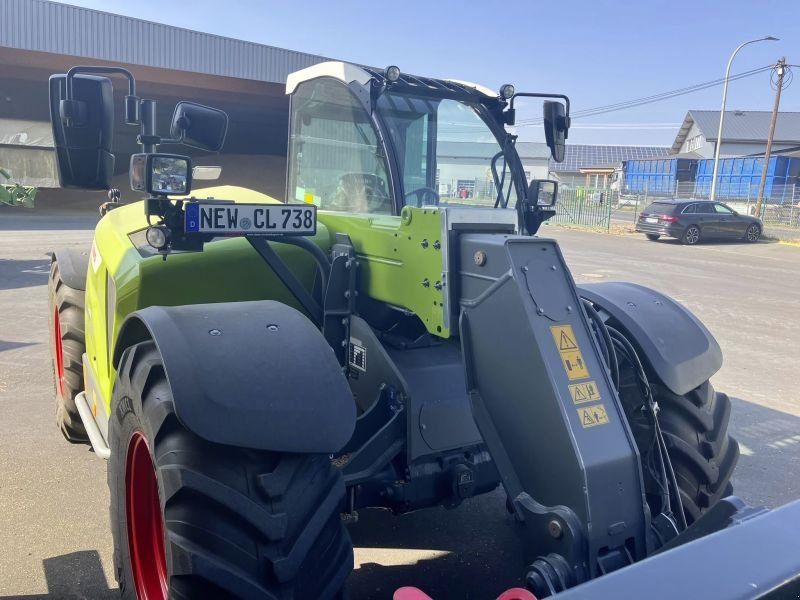Claas SCORPION 738 VARIPOWER 2
