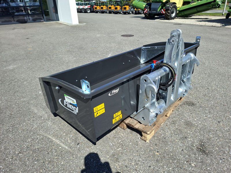 Fliegl AgroCenter Heckschel G2200mm
