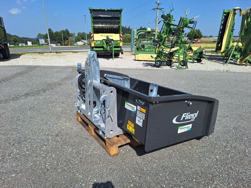 Fliegl AgroCenter Heckschel G2000mm