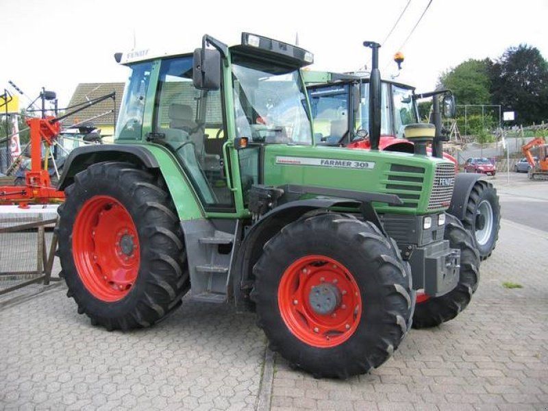 Fendt 309 C mit Frontlader