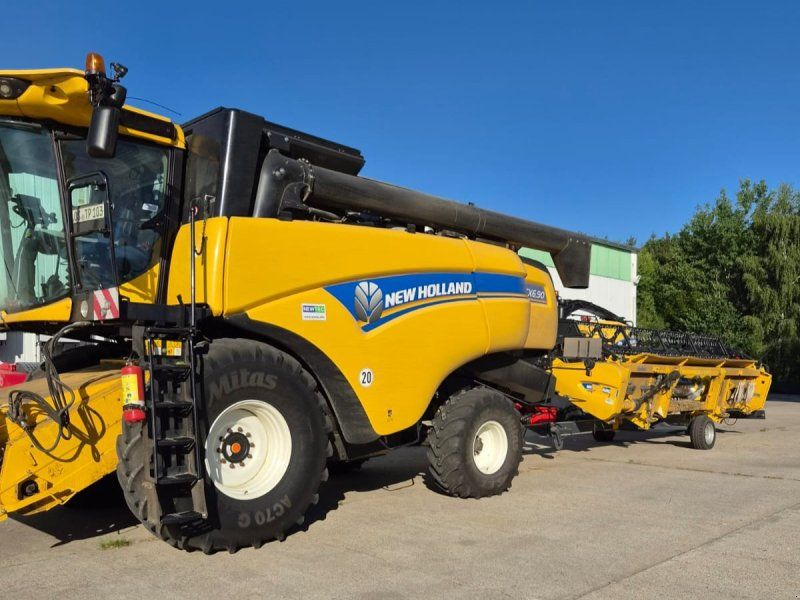 New Holland CX 6.90