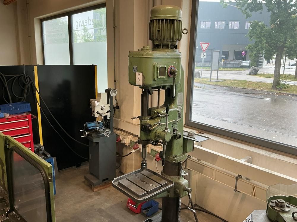 Röperwerk E 302/150 Säulenbohrmaschine