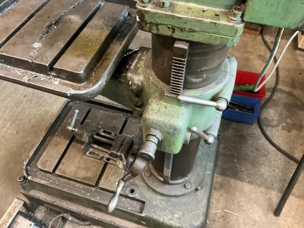 Röperwerk E 302/150 Säulenbohrmaschine