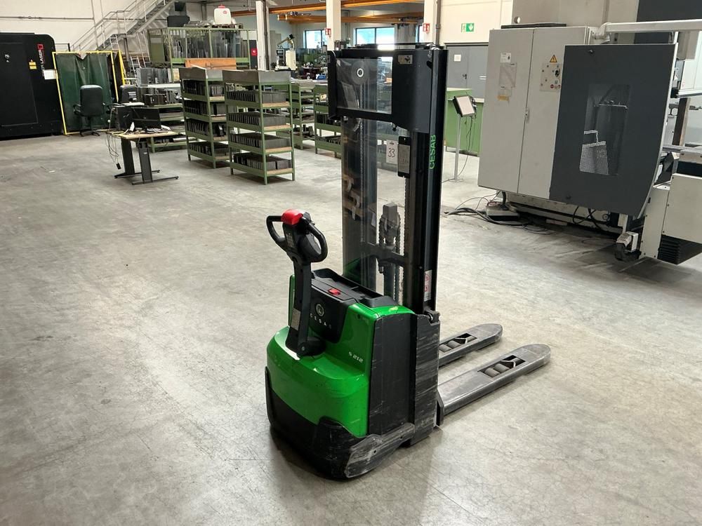 2020 Cesab S 212 Stacker