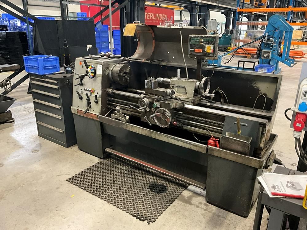 Colchester Triumph 2000 lathe