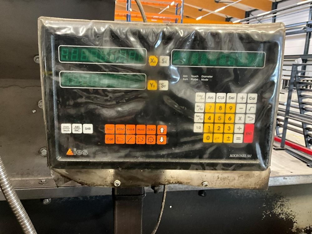Colchester Triumph 2000 lathe