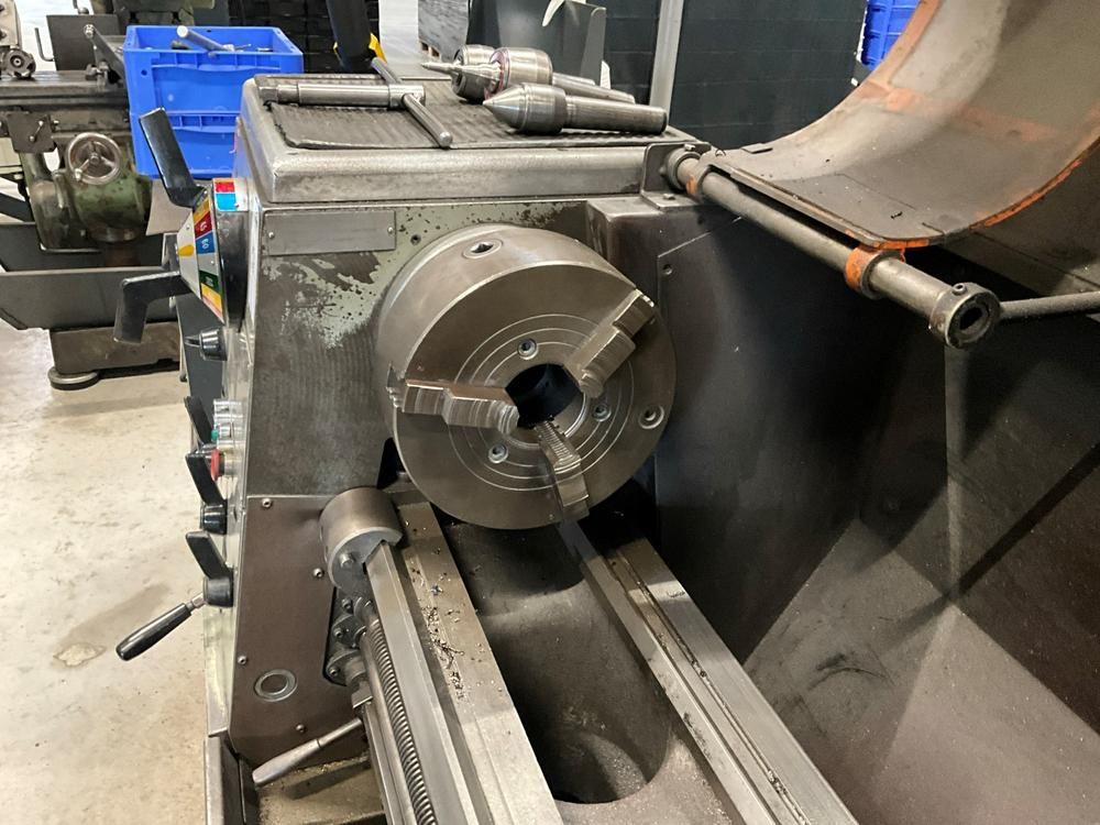 Colchester Triumph 2000 lathe