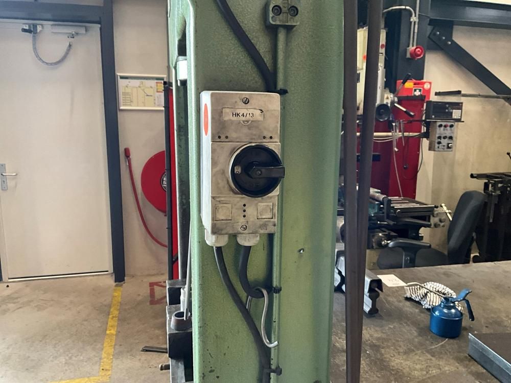 1985 Geuma EHP-13-HE Hydraulic Press