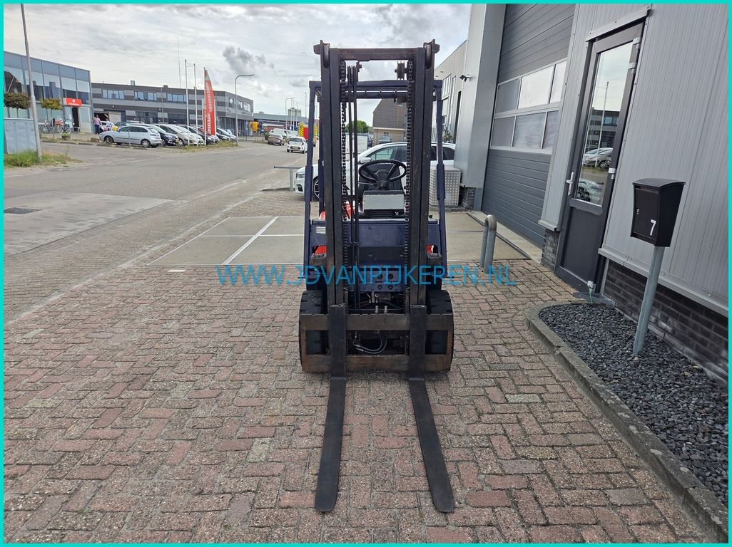 Toyota 02-5FD15 1.5t diesel compact + 3x hydrauliek