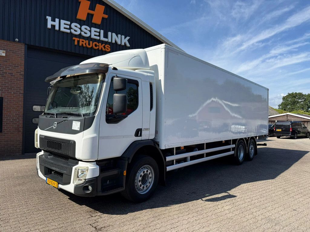 Volvo FE 280 6X2 8.8M Koffer 3000KG LBW EURO 6 Stuuras Airco NL truck