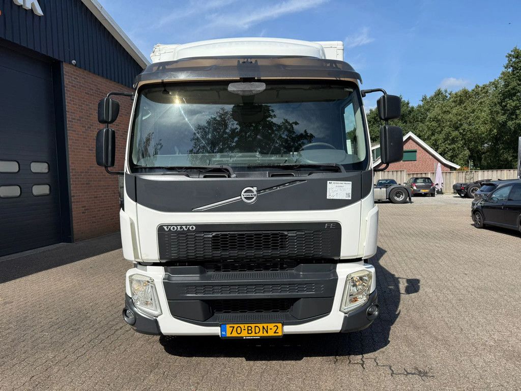 Volvo FE 280 6X2 8.8M Koffer 3000KG LBW EURO 6 Stuuras Airco NL truck