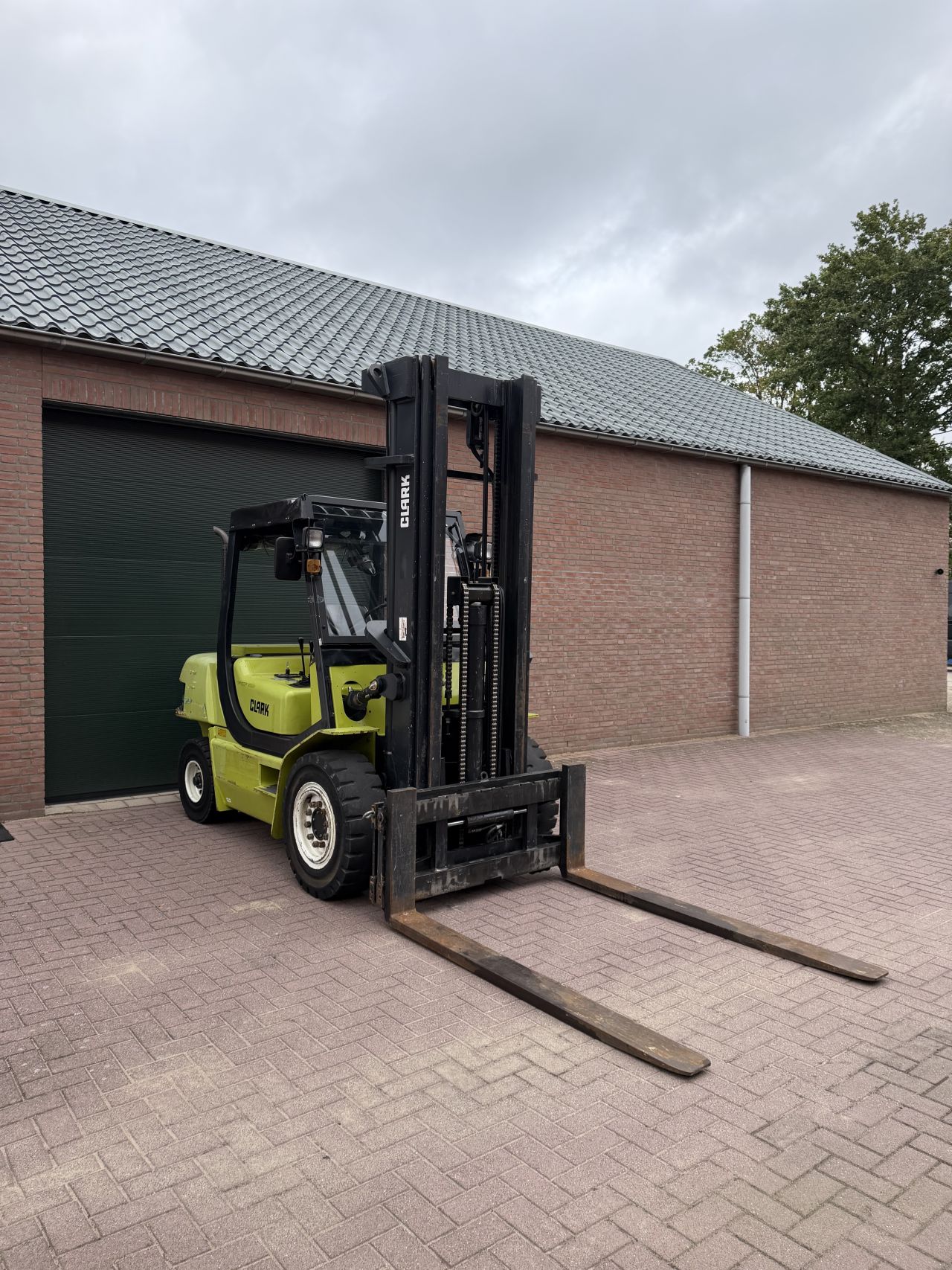 Clark 5000kg triplo 5800h! Diesel heftruck