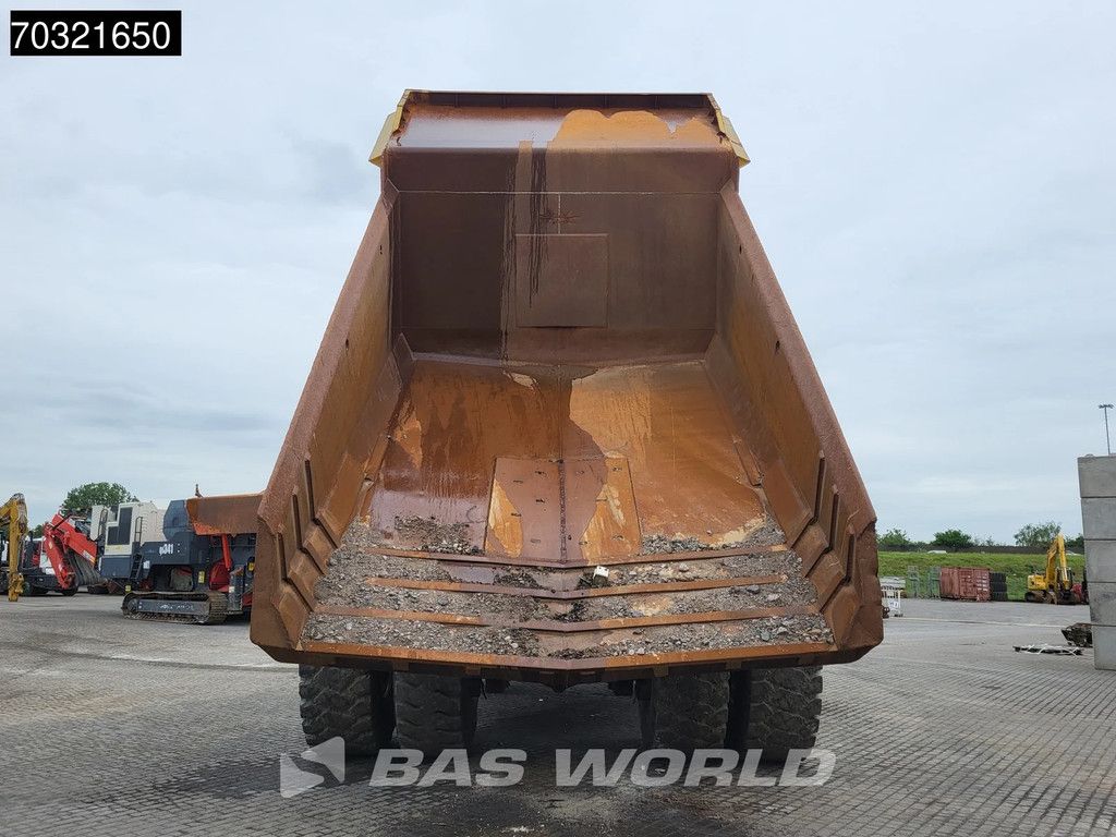 Komatsu HD605 -7E0