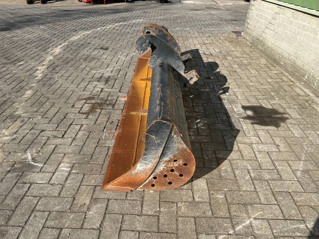 Slootbak 300 mm CW 30