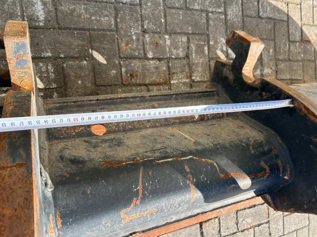 Slootbak 300 mm CW 30