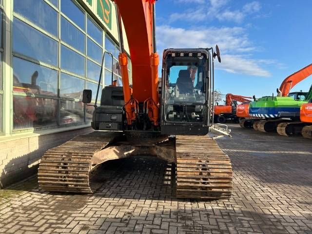 Hitachi ZH 210 LC-5B