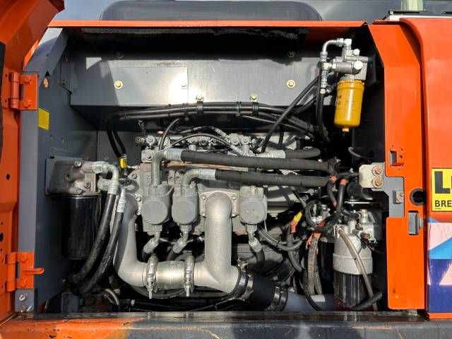 Hitachi ZH 210 LC-5B