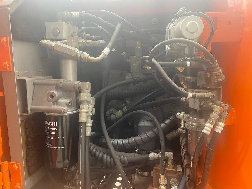 Hitachi ZX 160