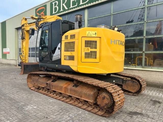 Hitachi ZX 225 US LC-5 B