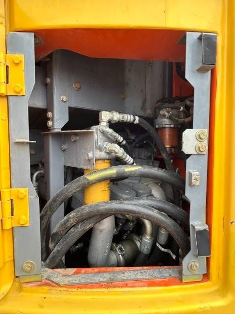 Hitachi ZX 225 US LC-5 B