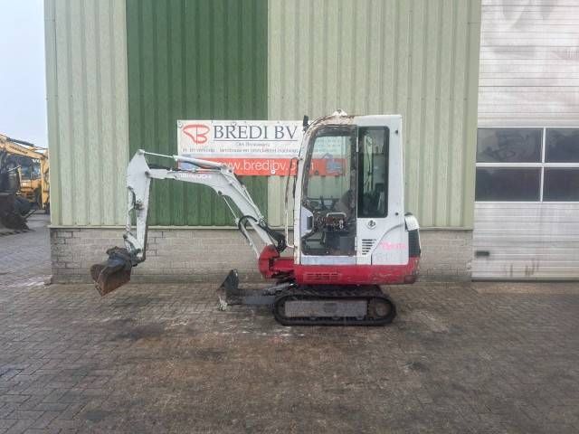 Takeuchi TB 014