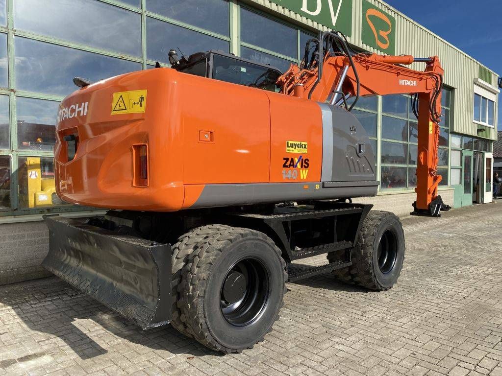 Hitachi ZX 140 W-3