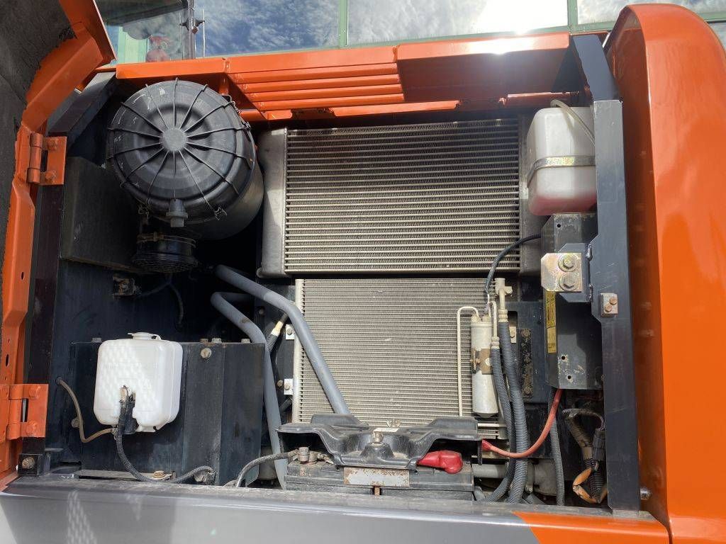 Hitachi ZX 140 W-3