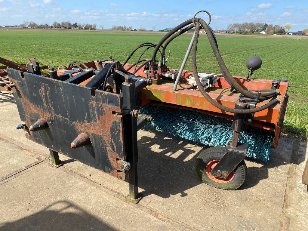 Balayeuse 2500