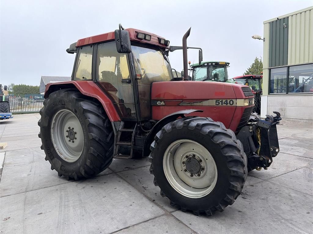 Case IH Maxxum 5100 6 cyl. Series