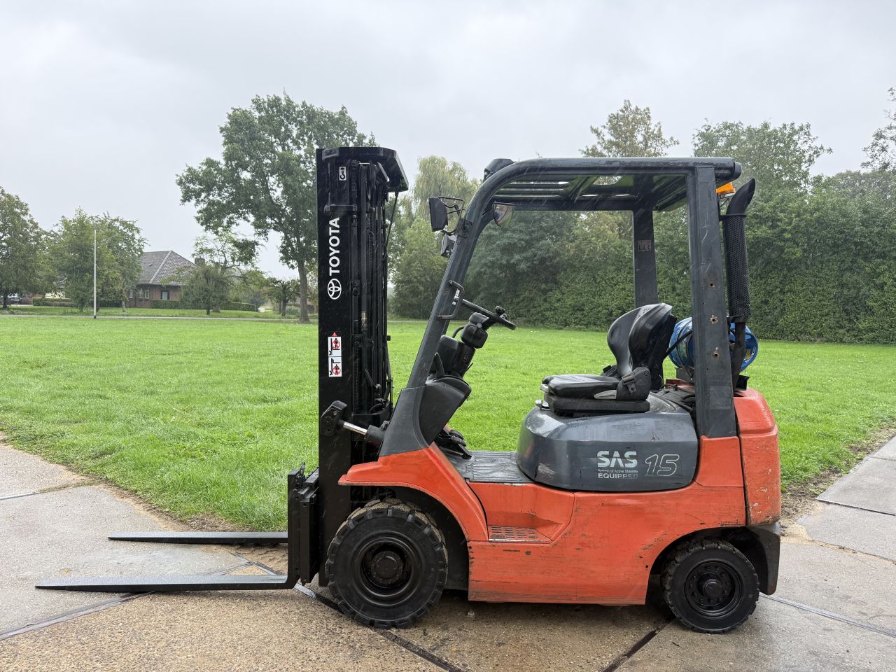 Toyota 1500KG LPG heftruck 3-delig 470CN freelift Sideshift