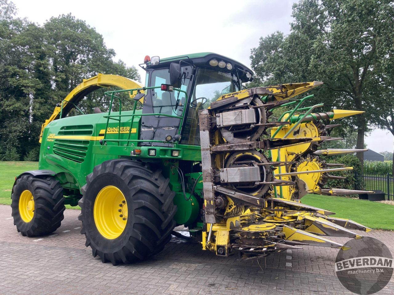 John Deere 7400 Pro Drive