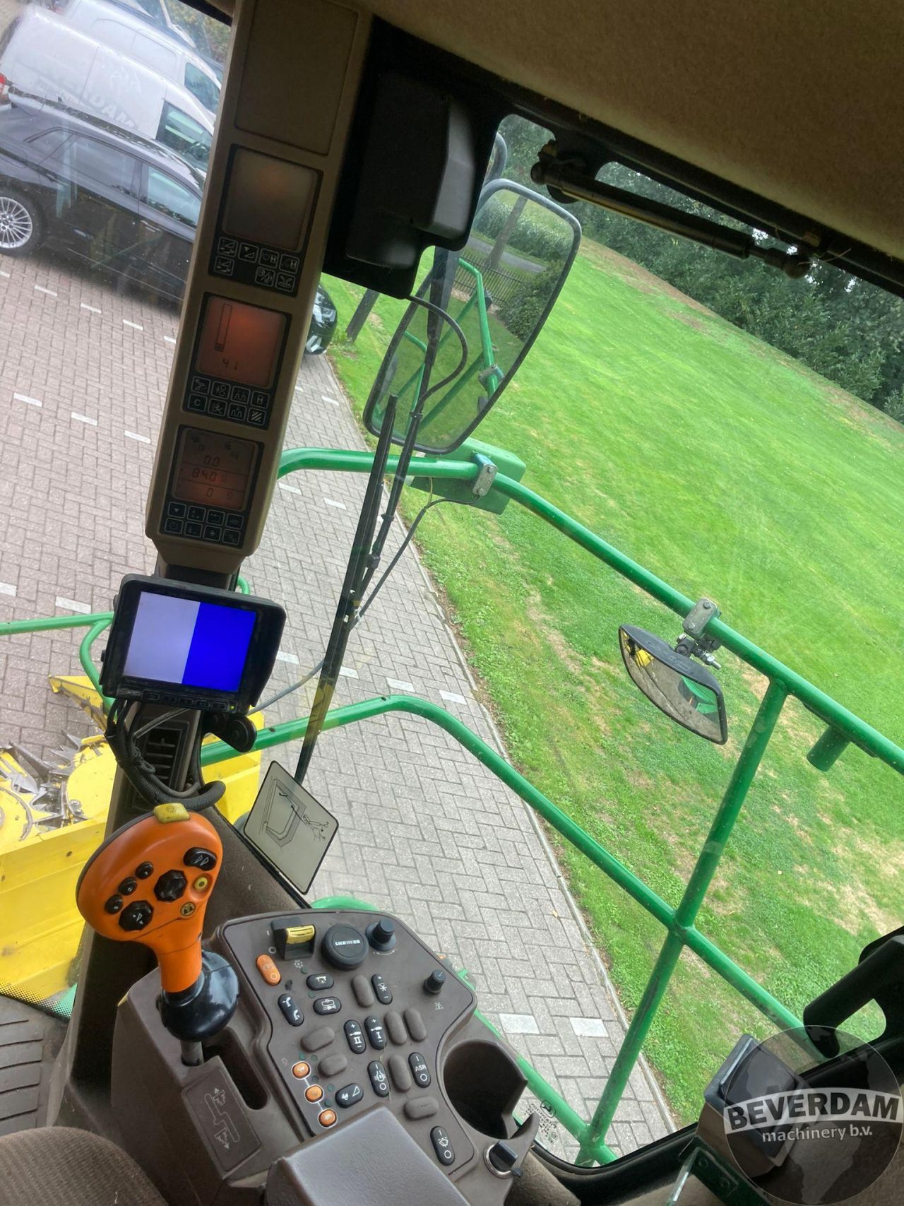 John Deere 7400 Pro Drive
