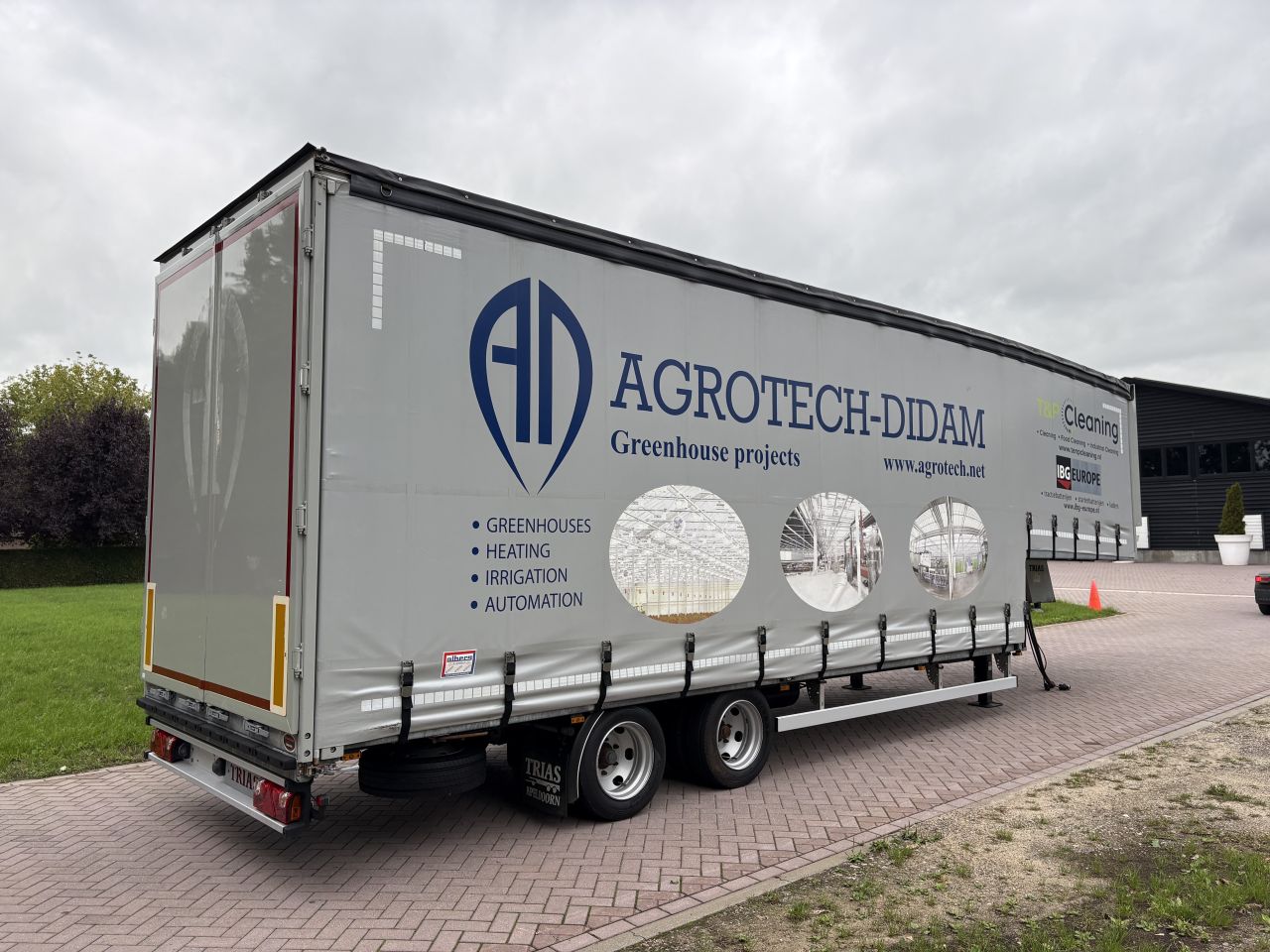 Oplegger TRIAS 21 TON schuifzielen EN SCHUIFDAK