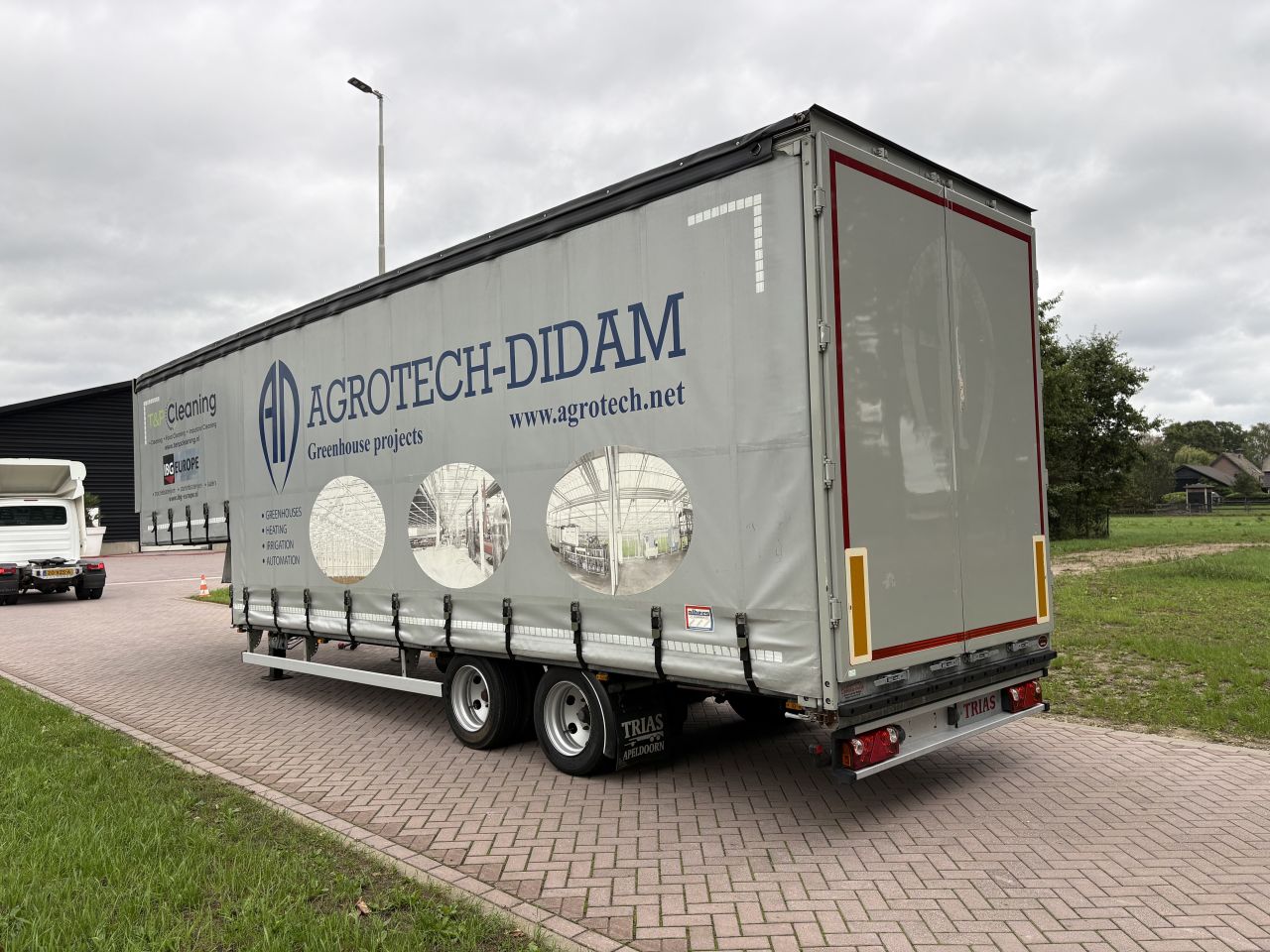 Oplegger TRIAS 21 TON schuifzielen EN SCHUIFDAK