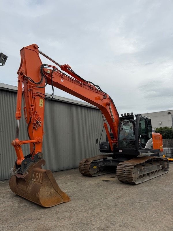 Hitachi ZX 180 LC-5