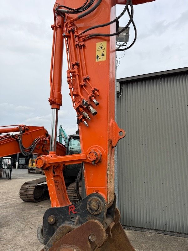 Hitachi ZX 180 LC-5