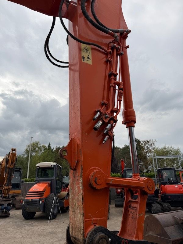 Hitachi ZX 180 LC-5