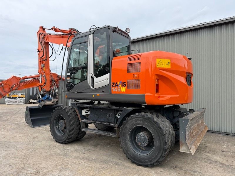 Hitachi ZX 145 W-3