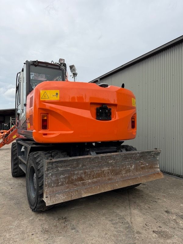Hitachi ZX 145 W-3