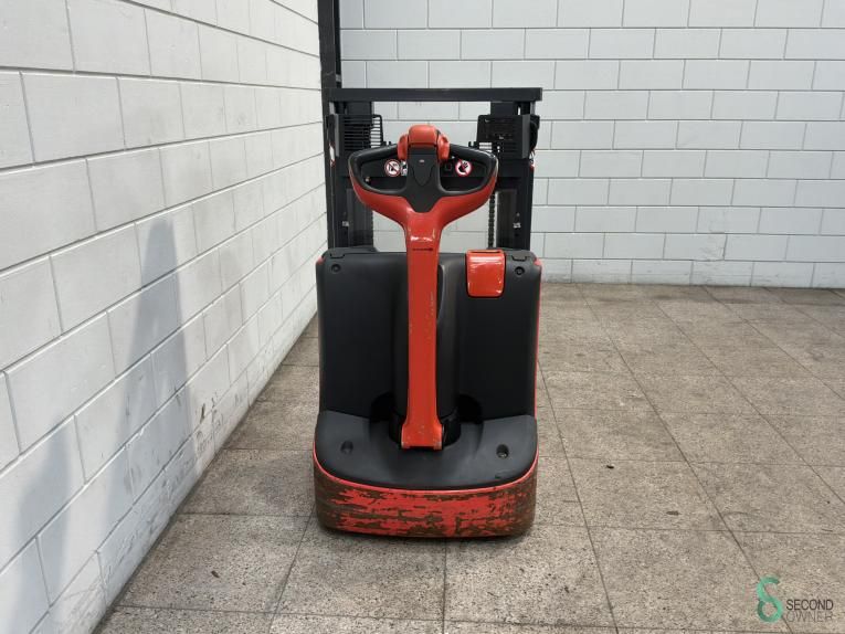 Stapelaars Elektrisch Linde D06 2015 Doppelstock