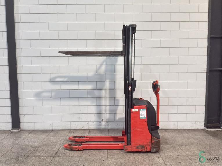 Stapelaars Elektrisch Linde D06 2015 Doppelstock