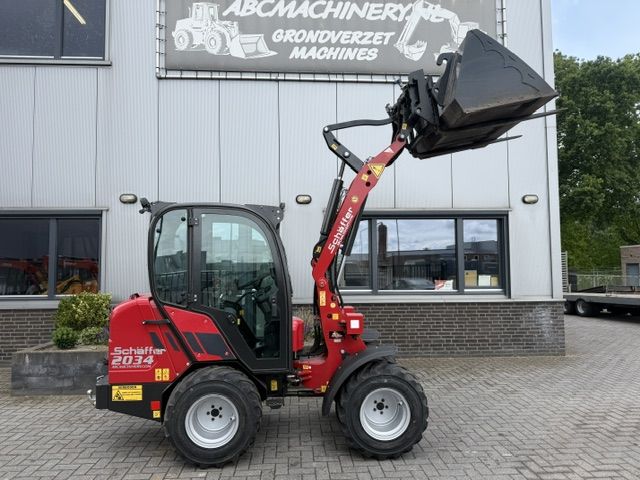 Schaffer 2034S Cabine Minishovel Kniklader 800u NWST