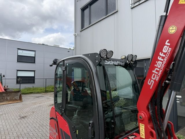 Schaffer 2034S Cabine Minishovel Kniklader 800u NWST