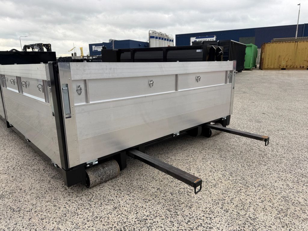 Alustahl 7meter aluminium kleppen container 2 stuks op voorraad!!